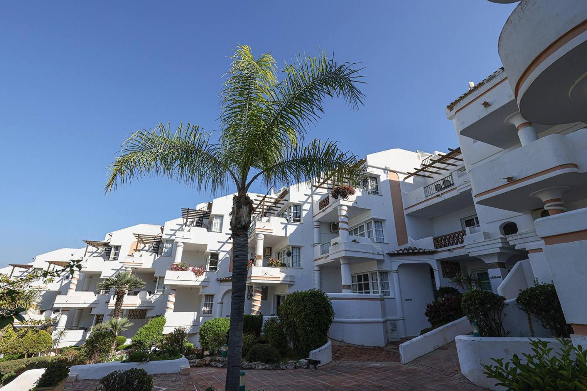 053 - Two Bed Mijas Golf Apartment In Popular Matchroom Golf Club Fuengirola Luaran gambar